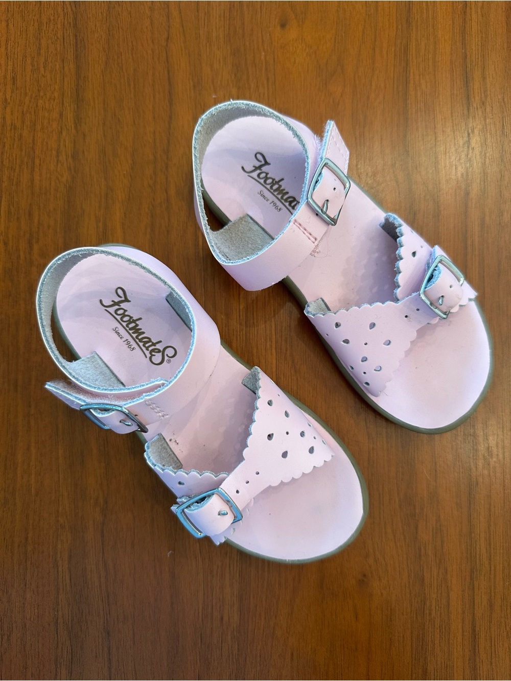 Footmates Ariel Pink Leather Girls Scalloped Strap Sandals size 11